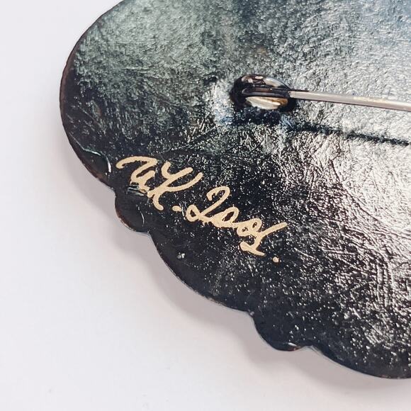 Unusual VTG Signed Russian Brooch Hand Painted Lacquer Papier Mache Floral Folk - Picture 9 of 10